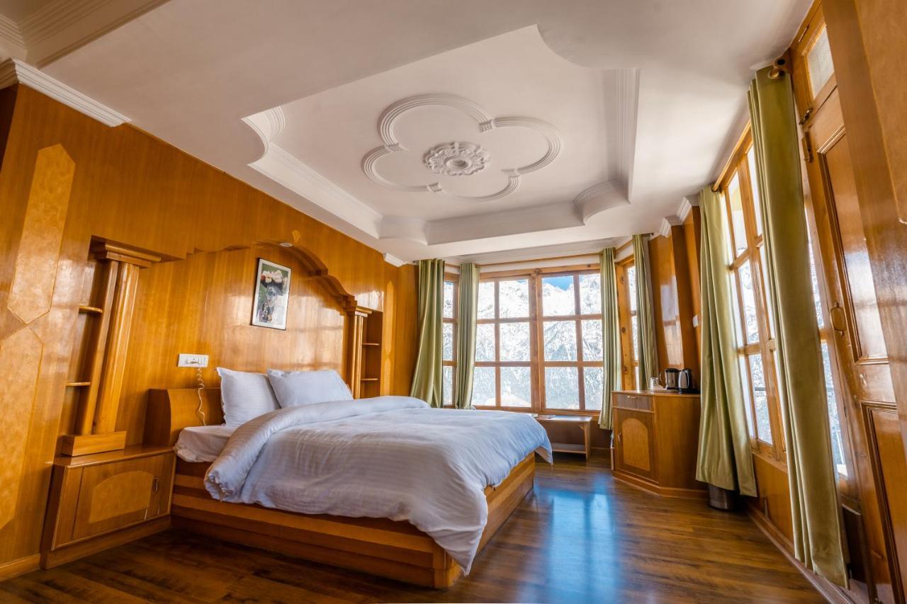 Hotel Kalpa Deshang Exteriör bild