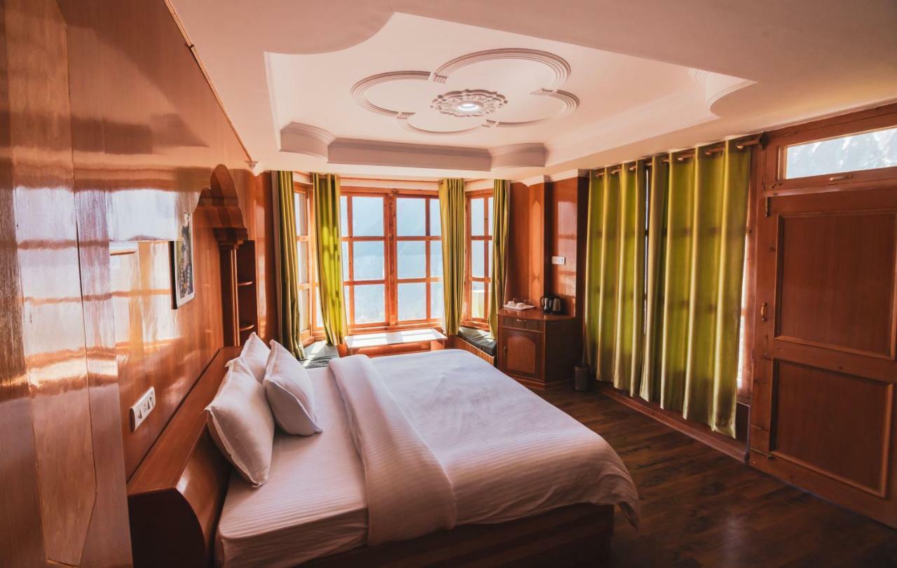 Hotel Kalpa Deshang Exteriör bild