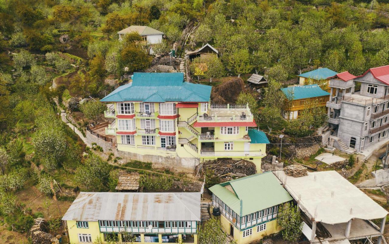 Hotel Kalpa Deshang Exteriör bild